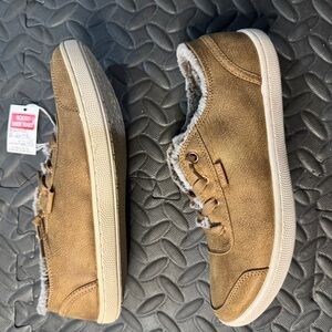 Skechers Tan Sneakers Suede Low-Top